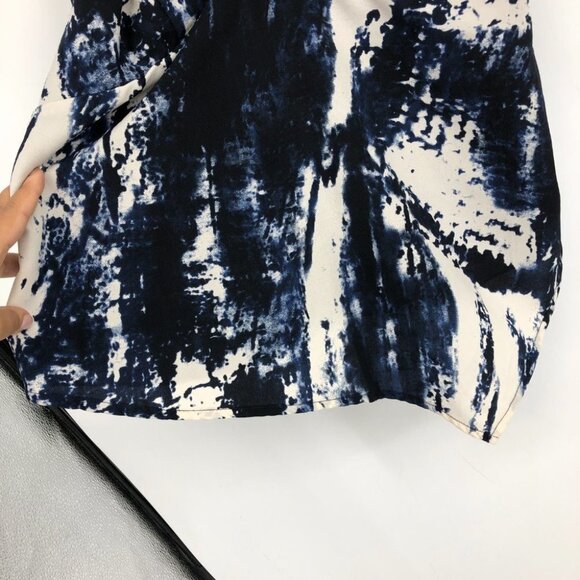 Nordstrom  4SI3NNA Blue Tie dye Plunge Asymmetric Tank Top size M - Picture 6 of 15